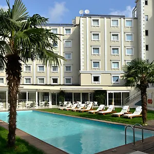 5* Hotel By Ihg