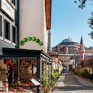 Cheers Istambul